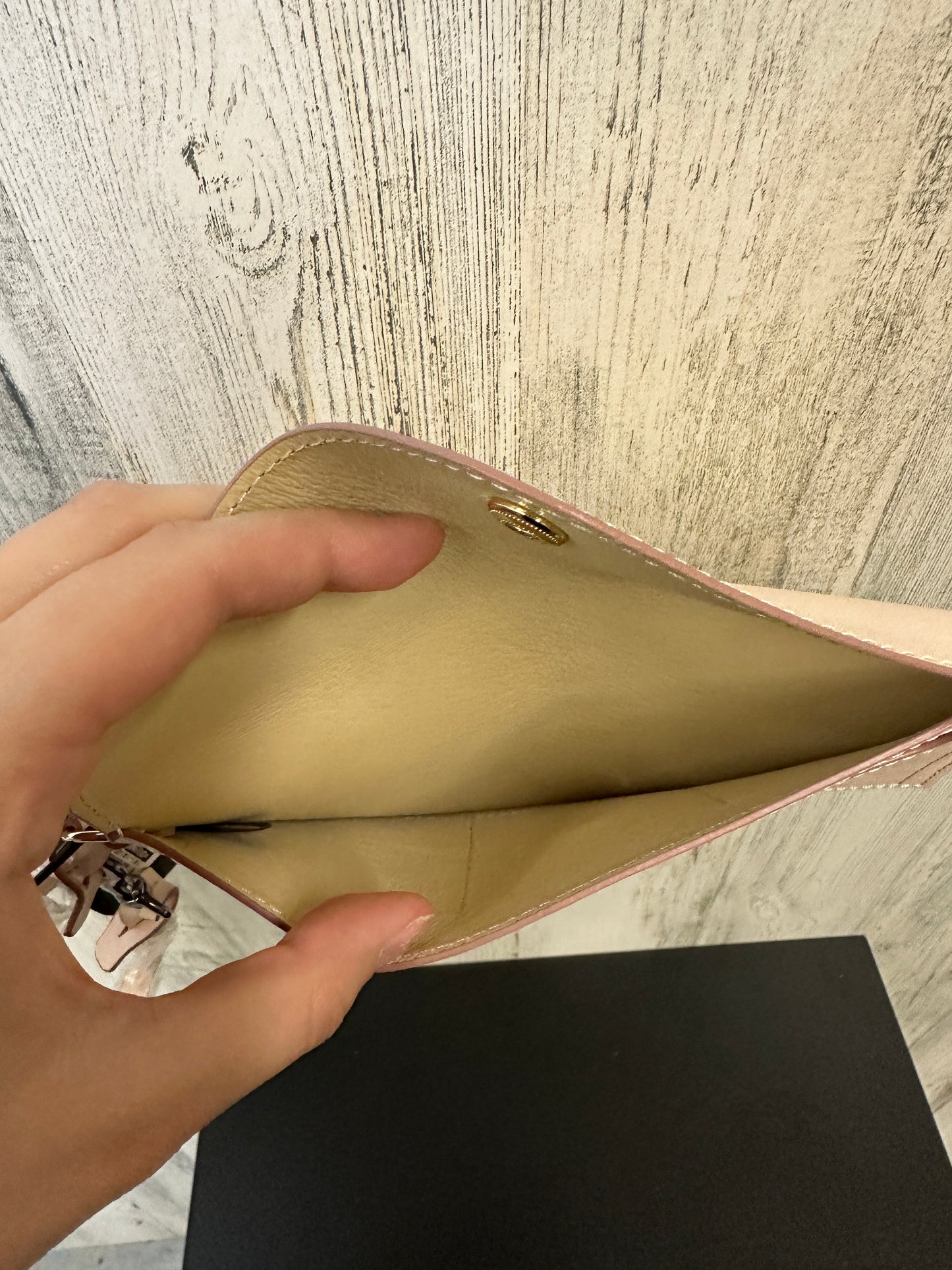 Wristlet Designer By Dooney And Bourke Size: Medium