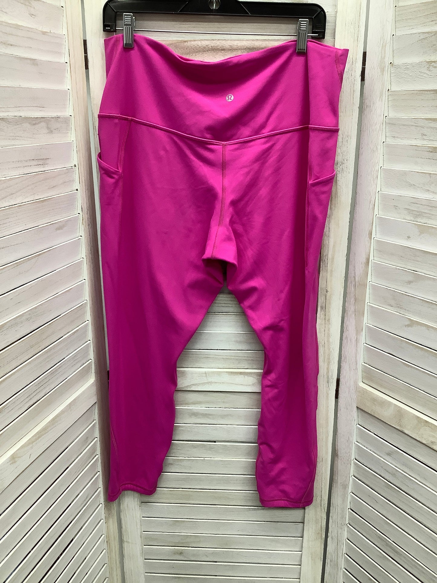 Athletic Leggings Capris By Lululemon Size: 16