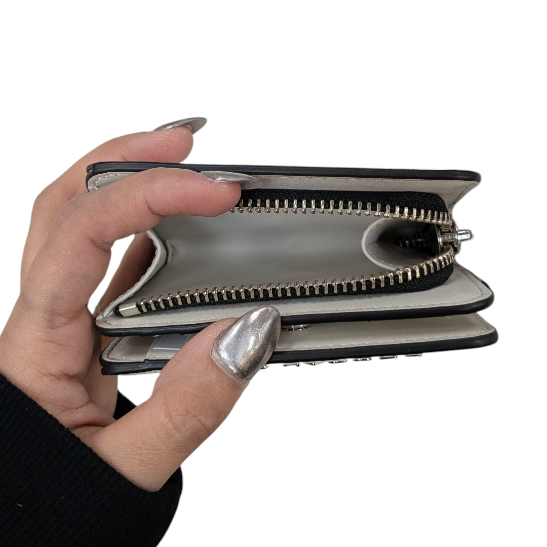 Wallet Designer By Marc Jacobs In White, Size:Medium