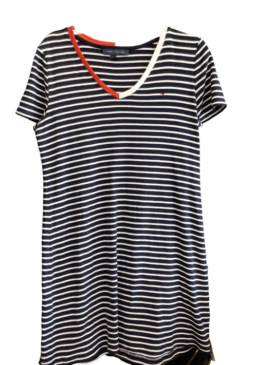 Dress Casual Short By Tommy Hilfiger  Size: L