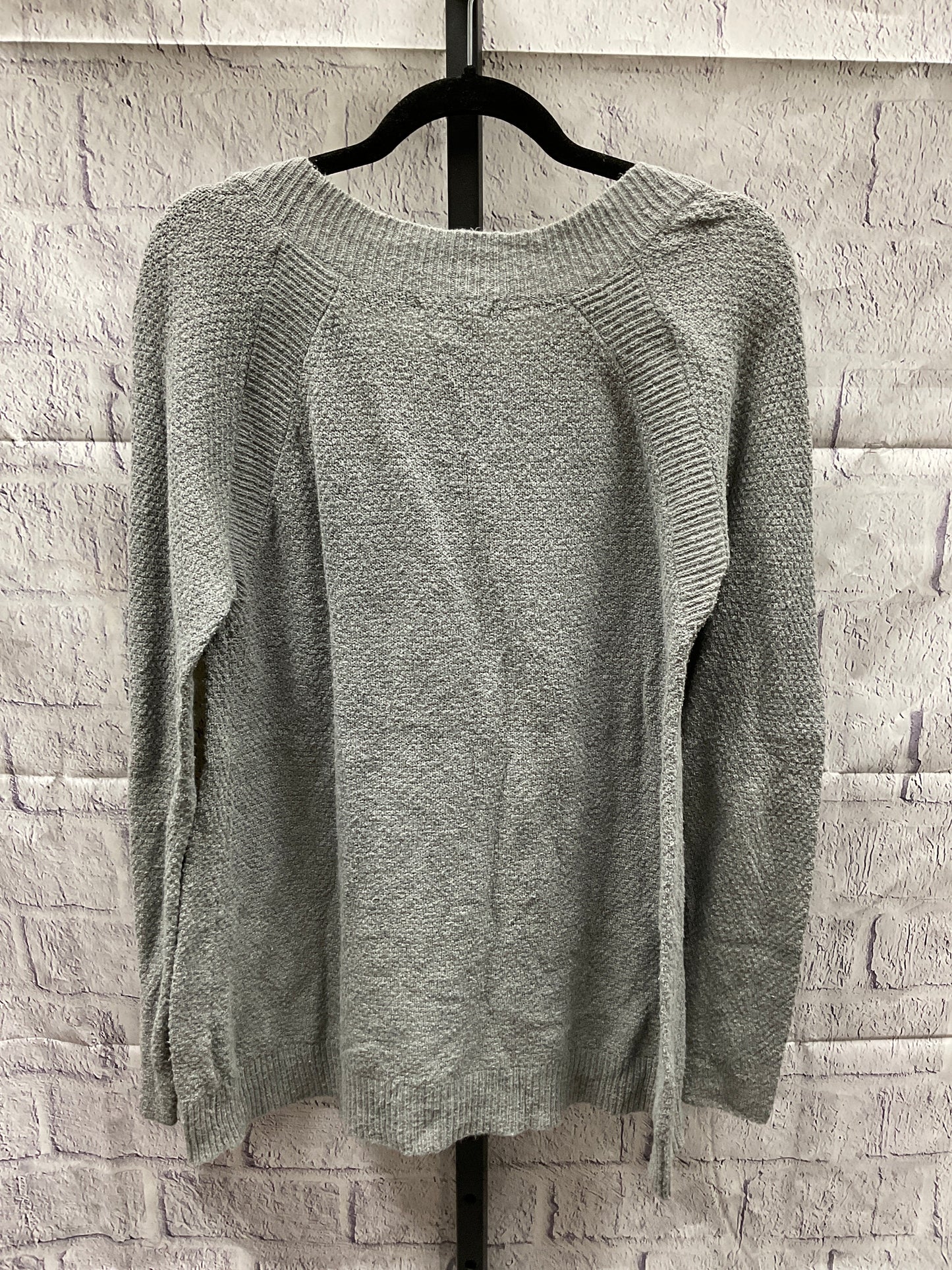 Sweater By Maurices  Size: M
