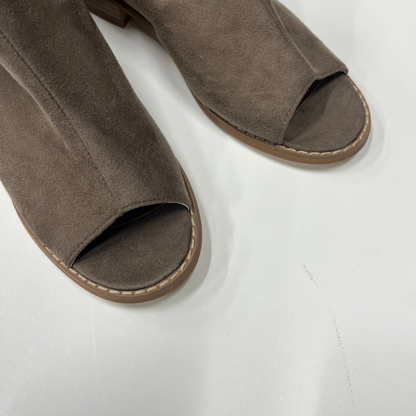 Boots Ankle Flats By JC NEW Size: 7