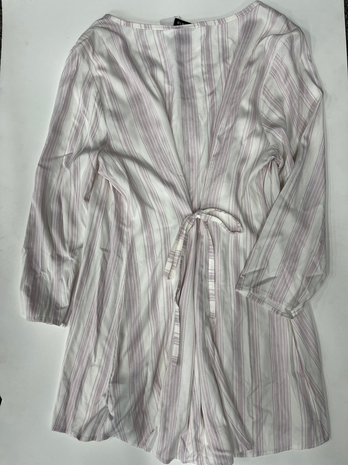 Top Long Sleeve By Torrid Size: Xl