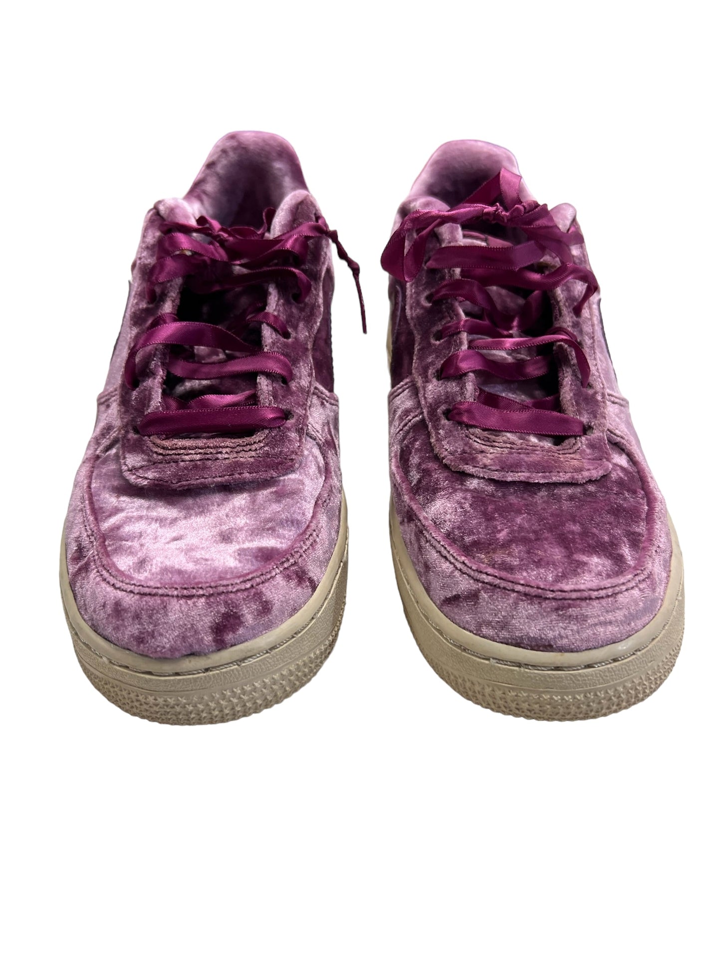 Shoes Sneakers By Nike Size: 7