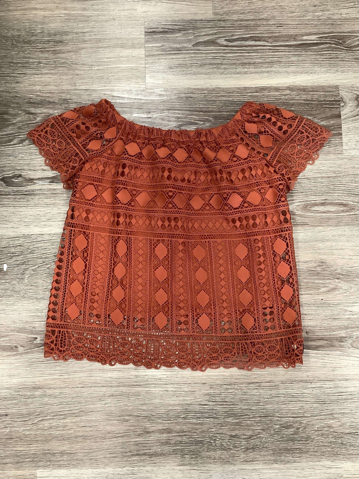 SHORT SKEEVE SHIRT SIZE XL BY MAURICES