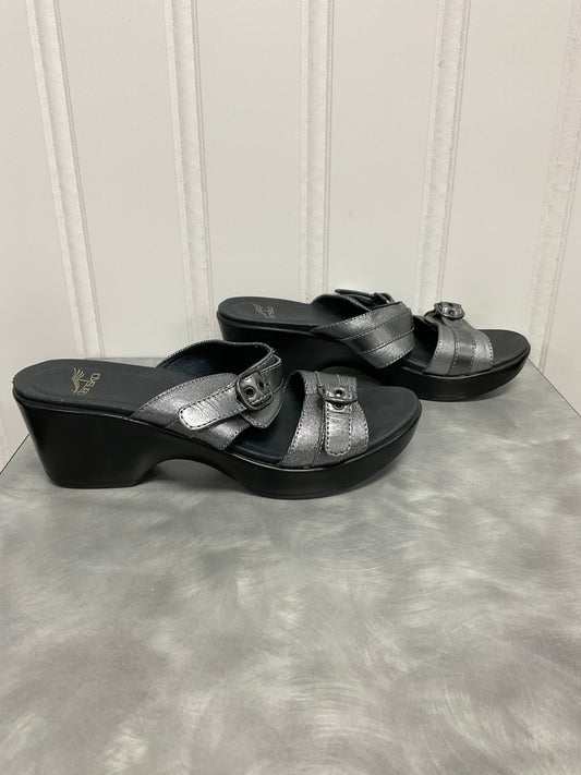 Sandals Heels Block By Dansko In Black & Silver, Size:8.5