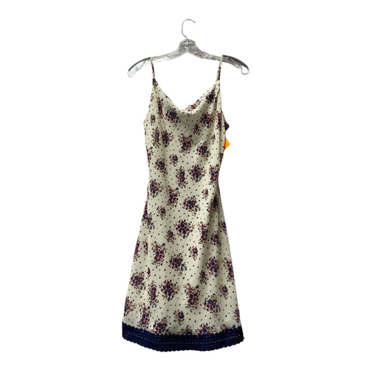 Dress Casual Short By Skies Are Blue In White, Size:S