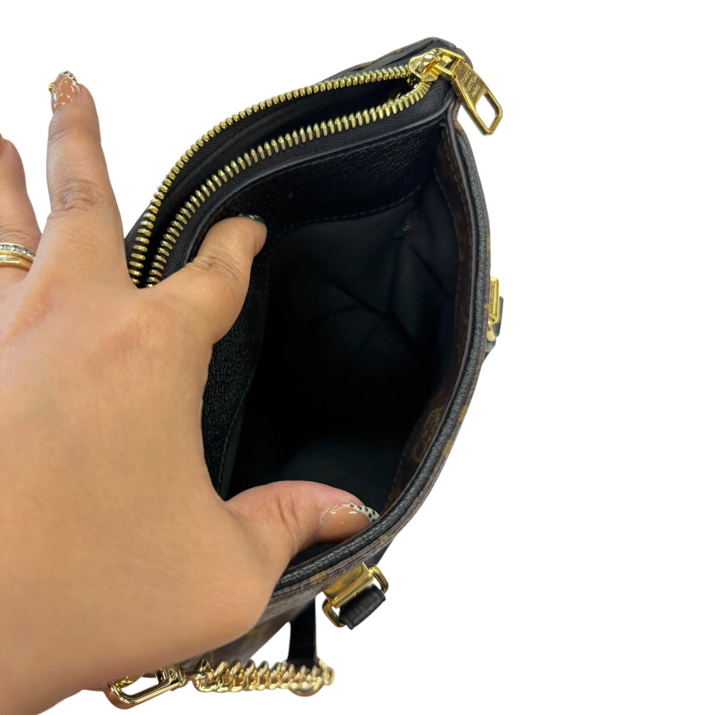 Handbag Luxury Designer By Louis Vuitton In Black, Size:Small
