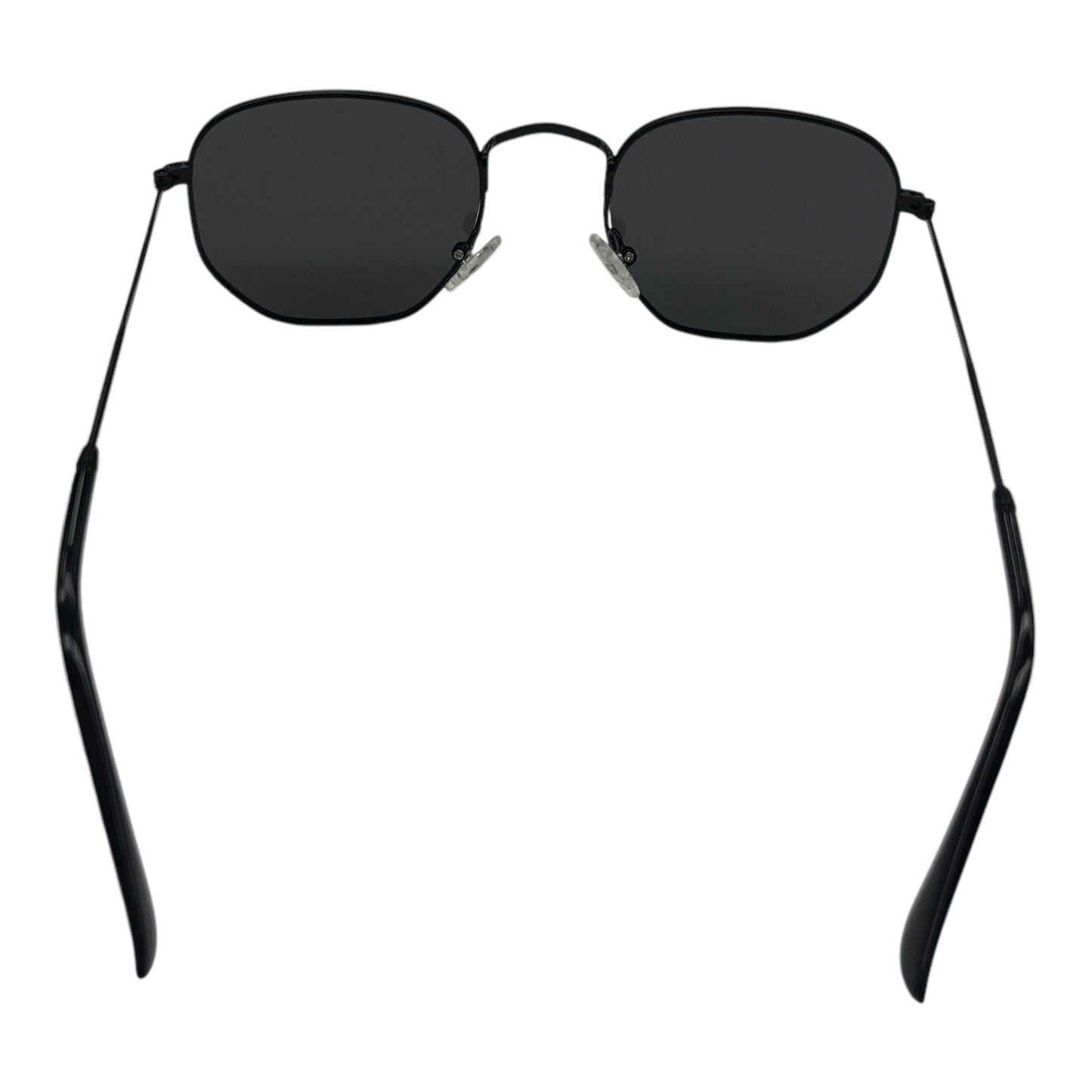 Sunglasses By Clothes Mentor In Black