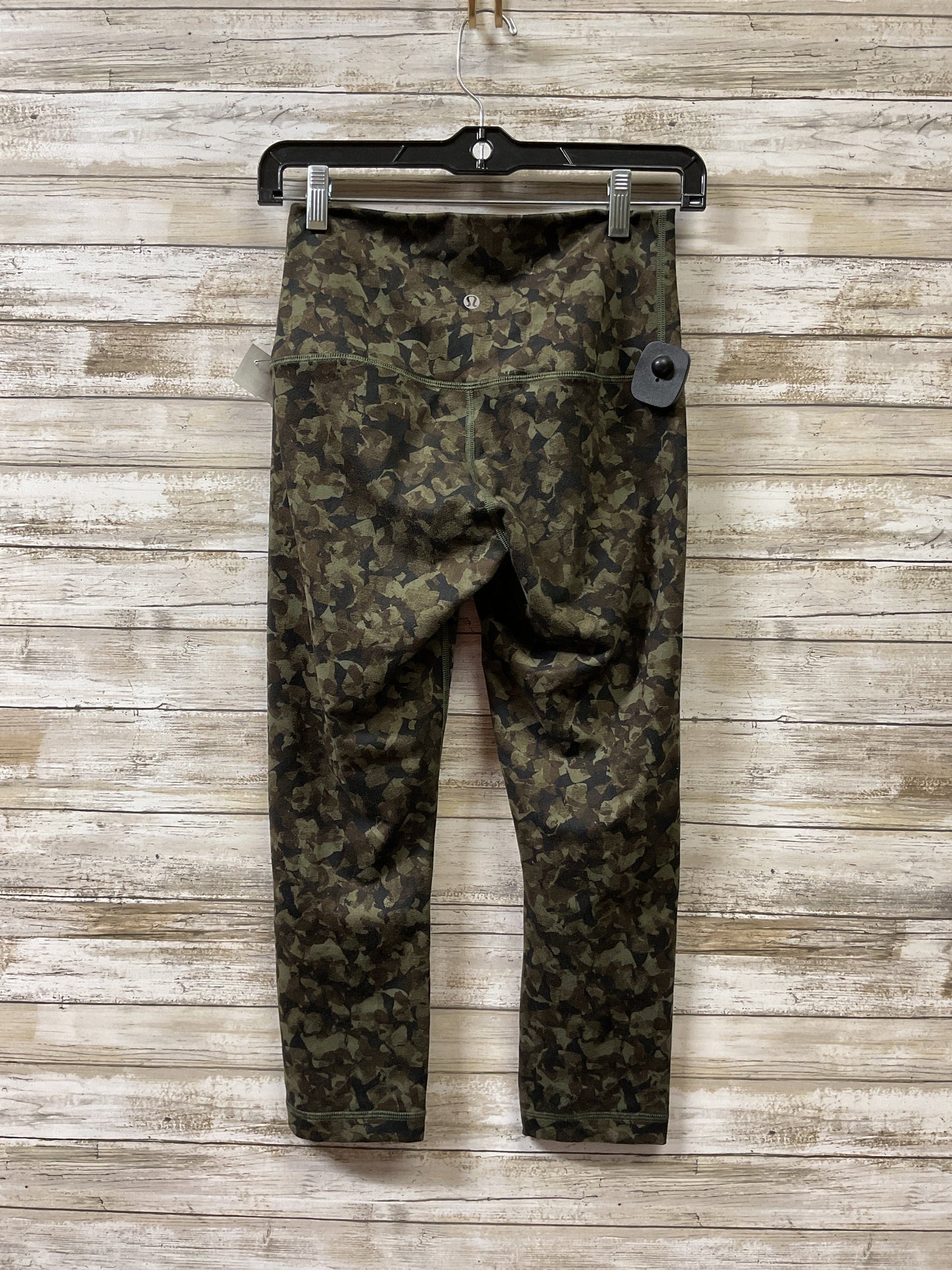 Athletic Capris By Lululemon In Green, Size:S