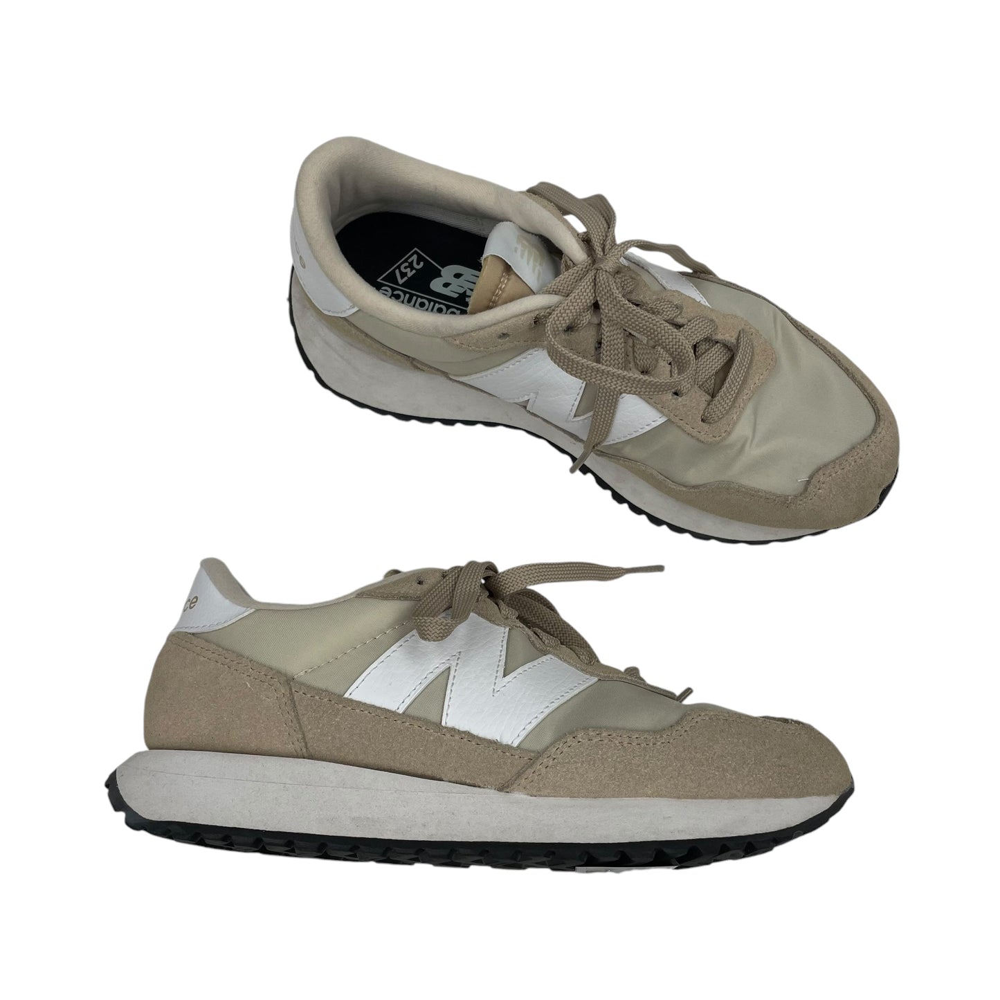 Shoes Sneakers By New Balance In Tan, Size:6.5