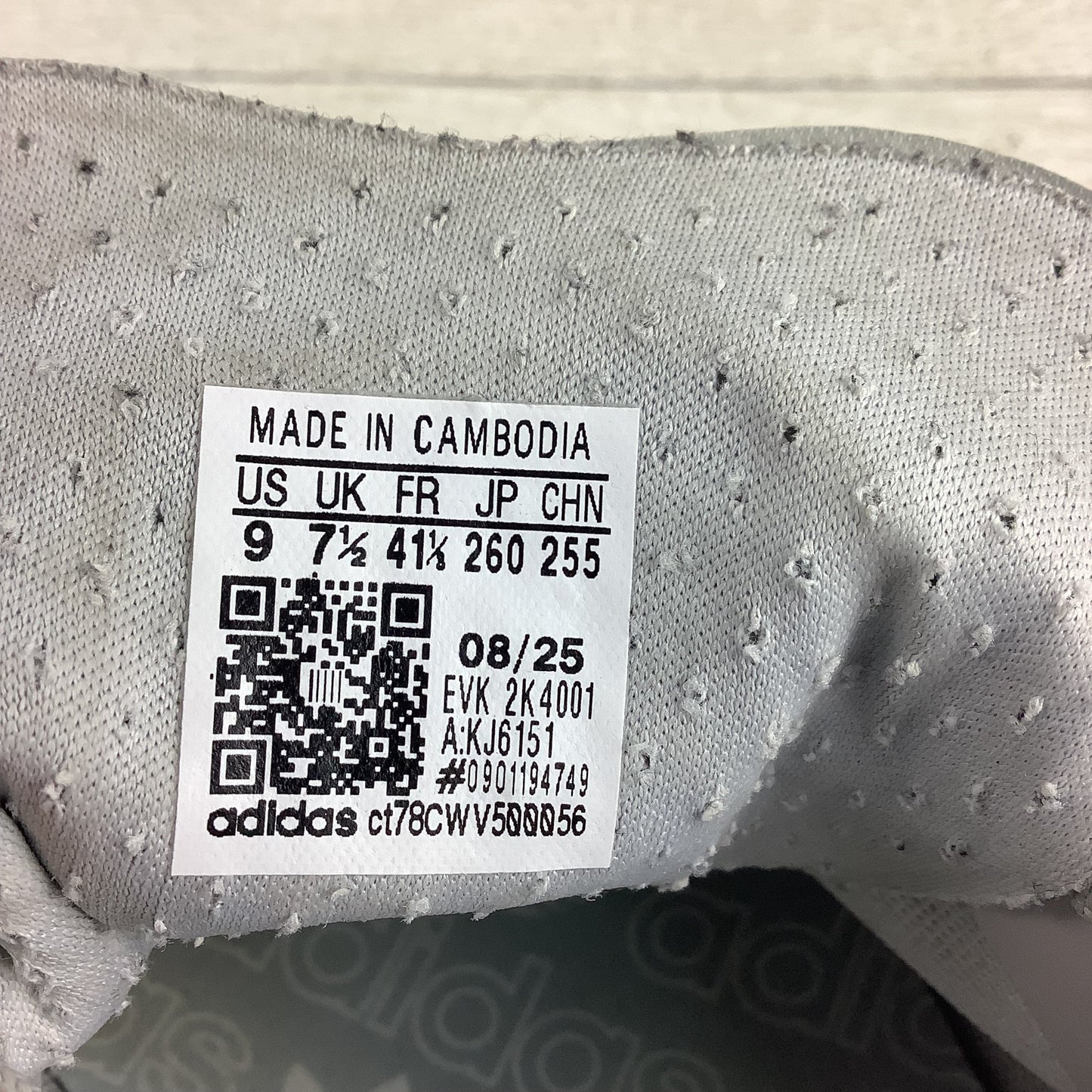 Shoes Sneakers By Adidas In Black & Silver, Size: 9