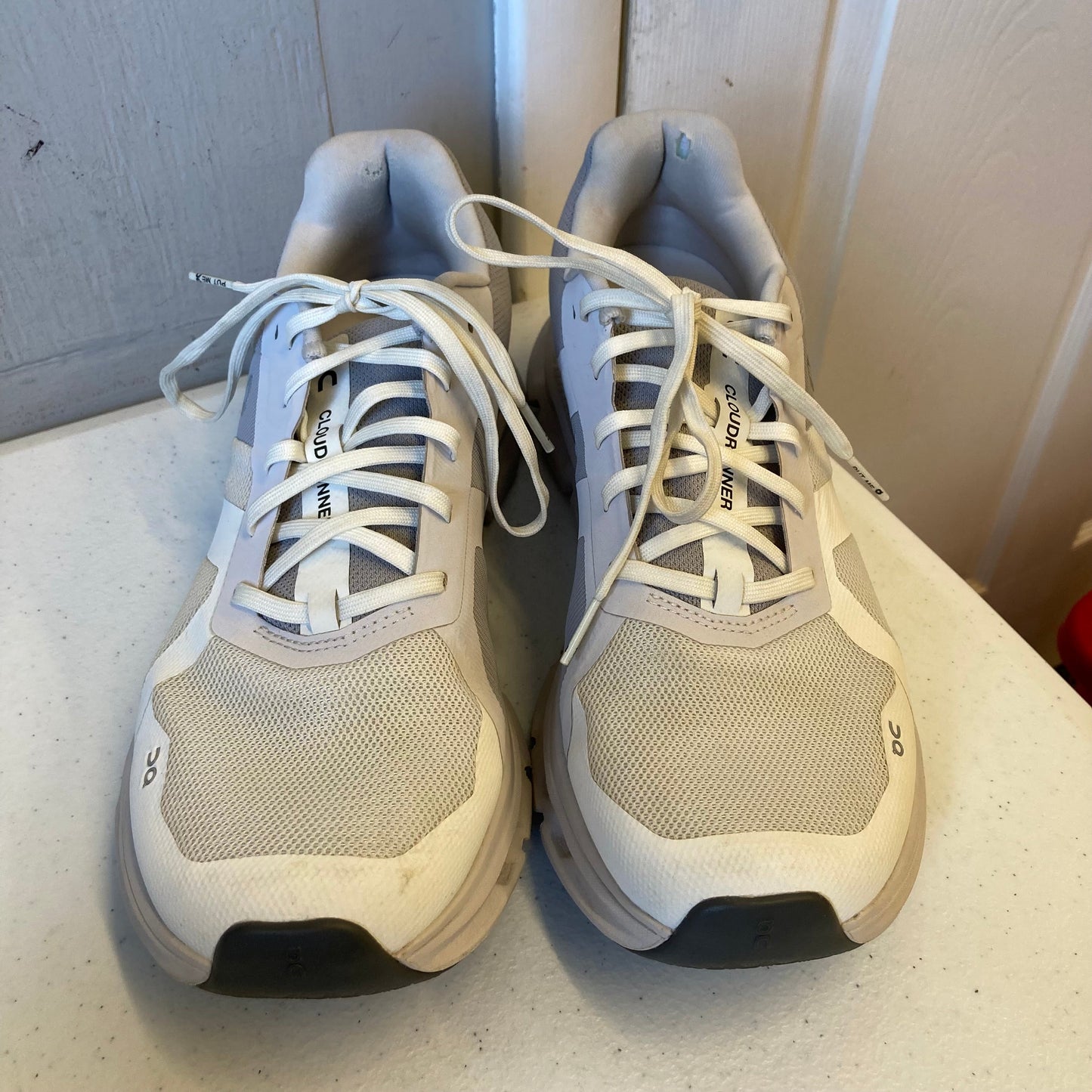Shoes Athletic By On In Grey & White, Size:10.5