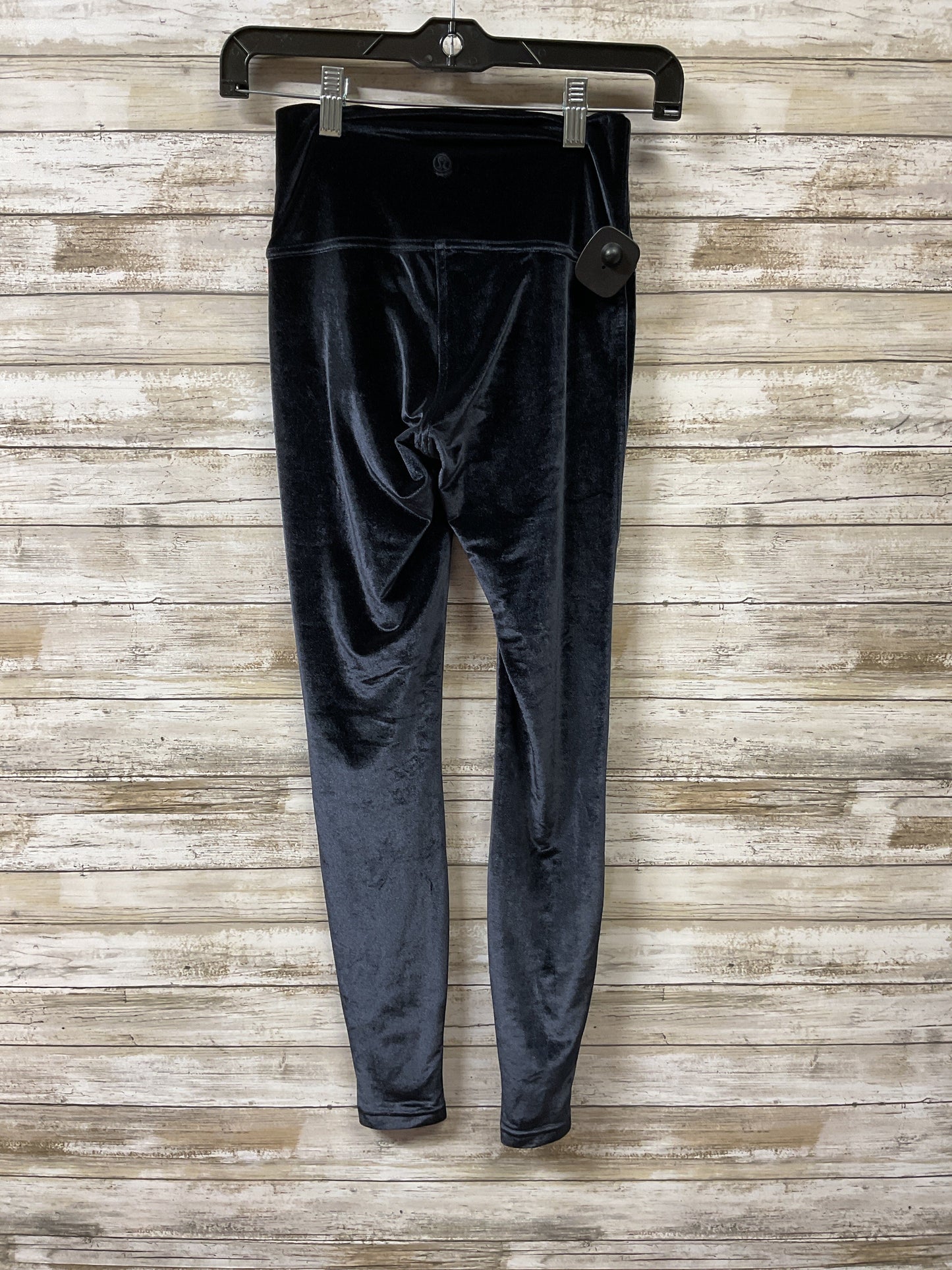 Athletic Leggings Capris By Lululemon In Black, Size:4