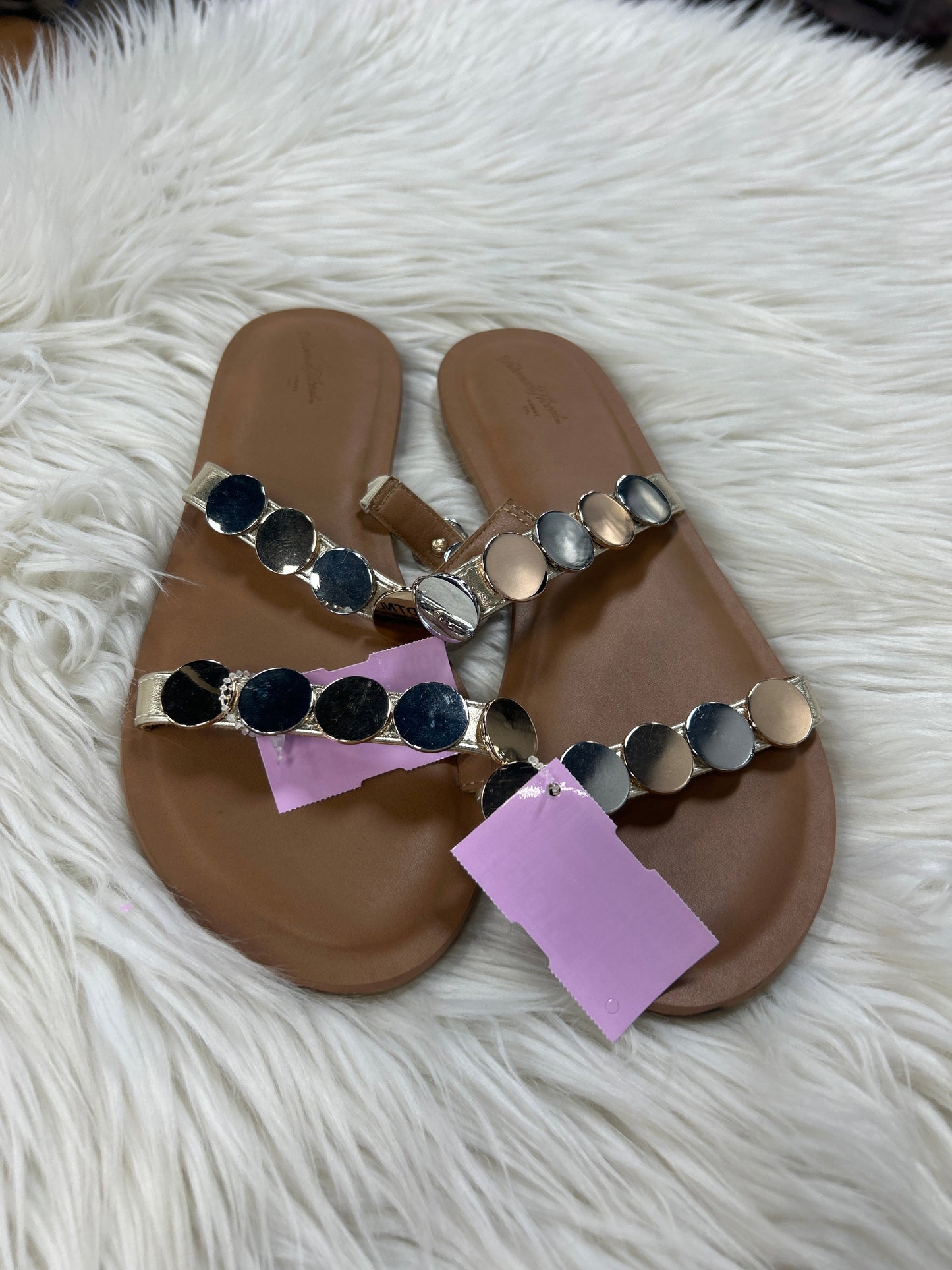Sandals Flats By Universal Thread In Gold, Size:7.5