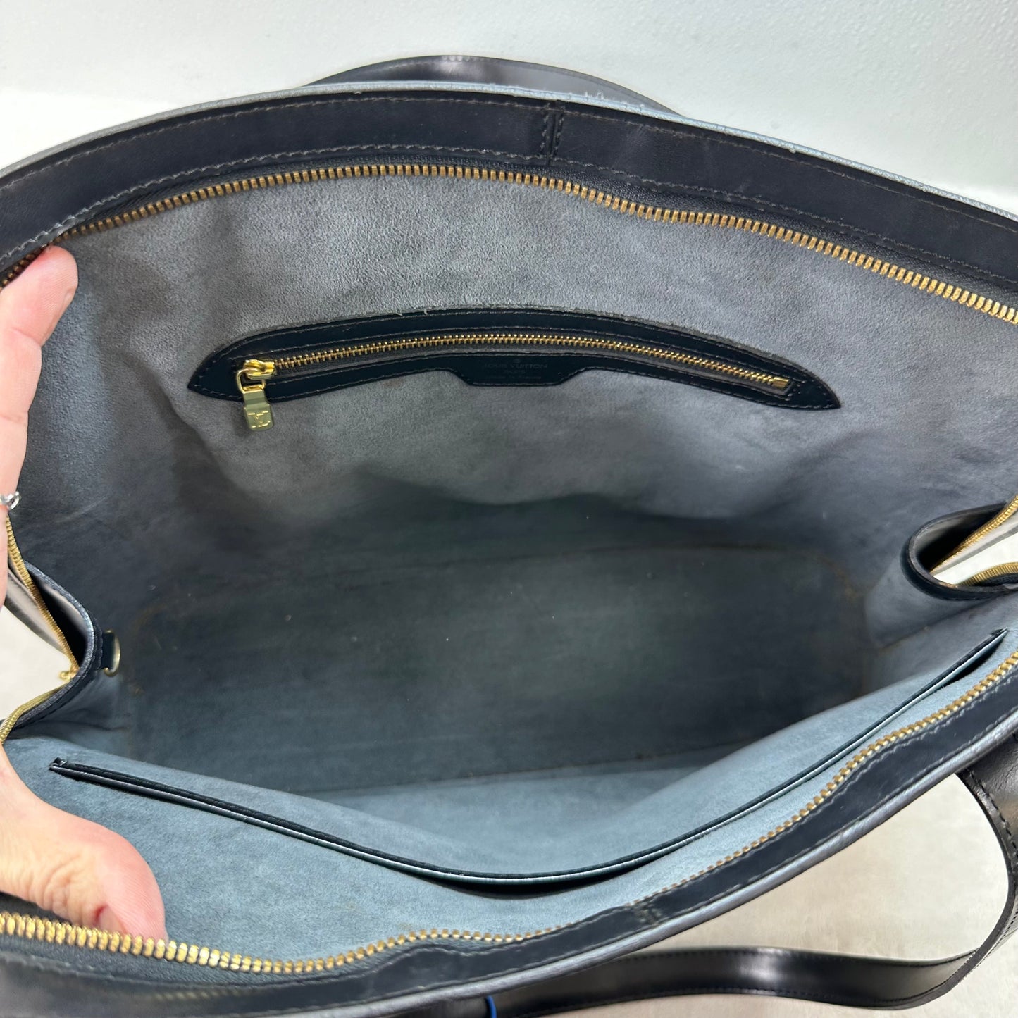 EPI LUSSAC Handbag Luxury Designer By Louis Vuitton, Size: Medium