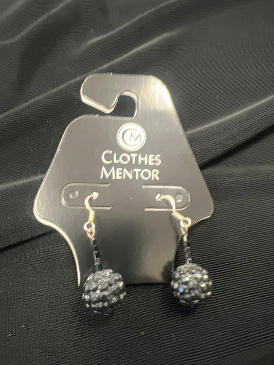 Earrings Dangle/drop By Clothes Mentor