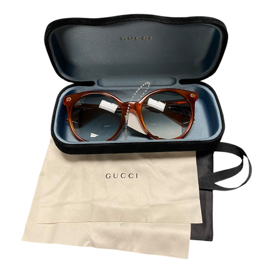 Sunglasses Luxury Designer By Gucci In Gold, Size: