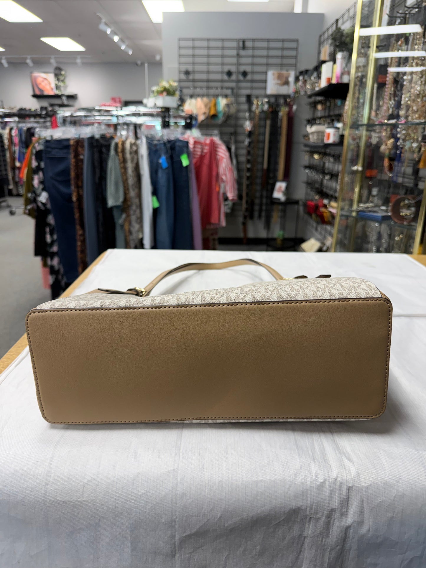 Handbag Designer By Michael Kors In Tan, Size:Large