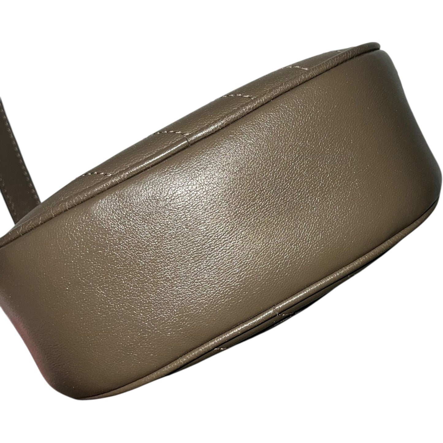 Crossbody Luxury Designer By Gucci, Size: Small