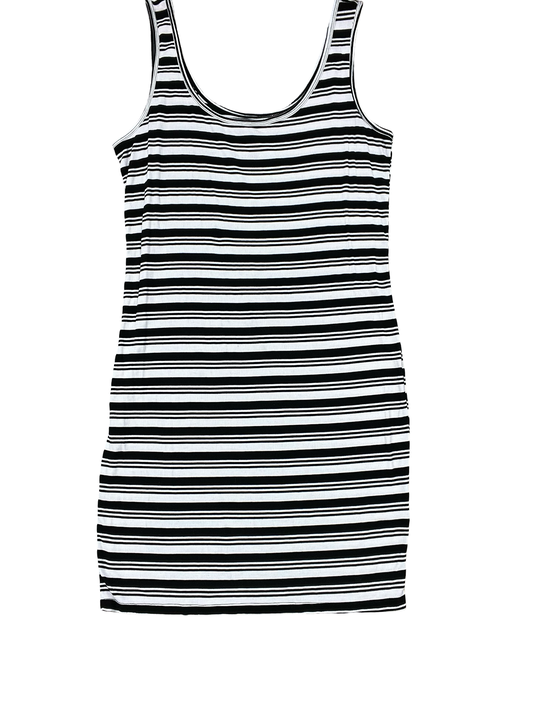 Dress Casual Short By Bcbgeneration In Black & White, Size:Xl