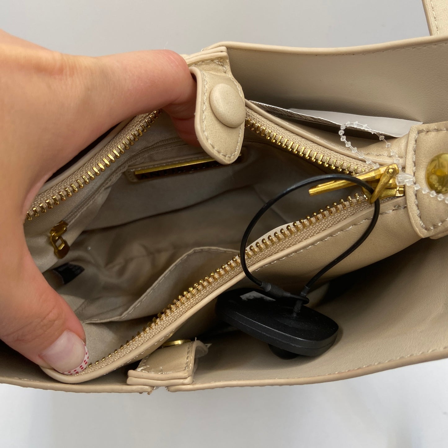 Handbag By Antik Kraft, Size: Medium