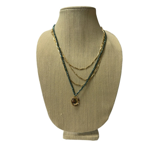 Necklace Layered  In Green