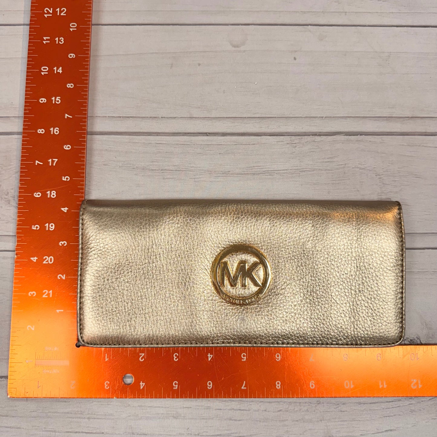 Clutch Designer By Michael Kors, Size: Medium