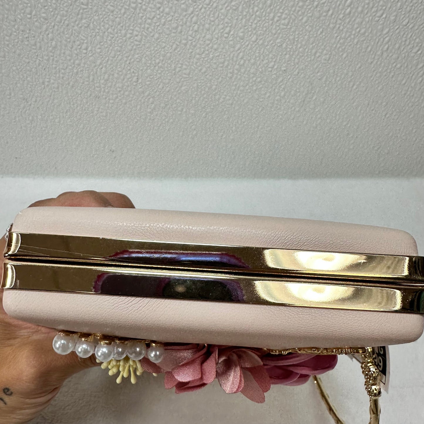Clutch By Clothes Mentor, Size: Small