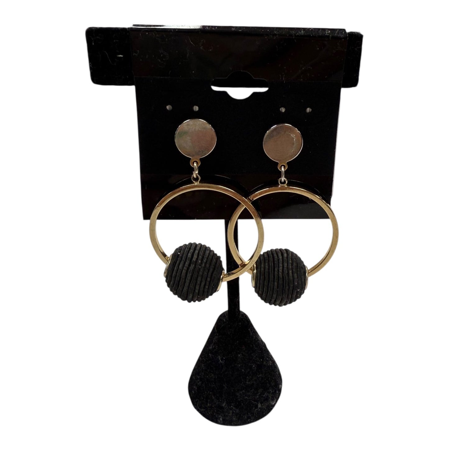 Earrings Dangle/Drop  In Black & Gold