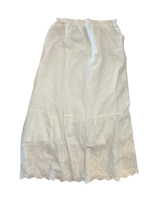 Skirt Maxi By Clothes Mentor In White, Size:M