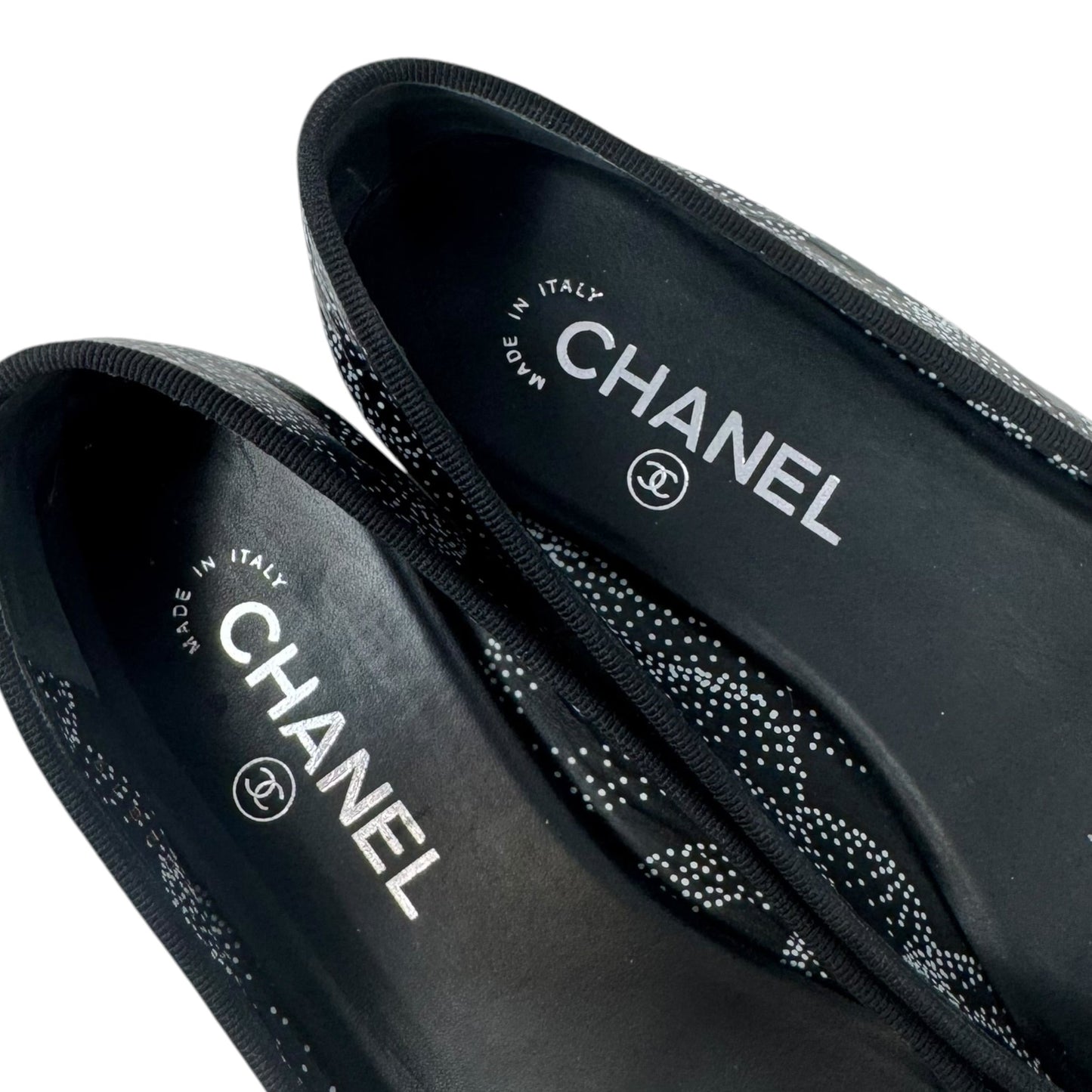 Camellia Printed Leather Cap Toe Ballerina Flats Shoes Luxury Designer By Chanel In Black & White, Size: 39.5