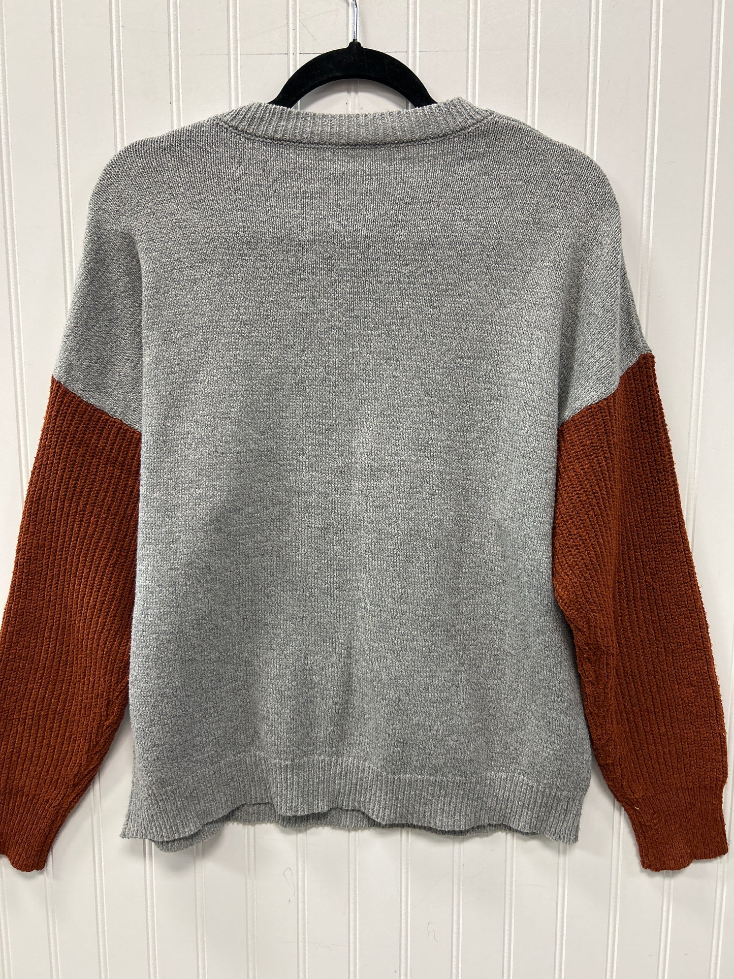 Sweater By Clothes Mentor In Grey, Size:L