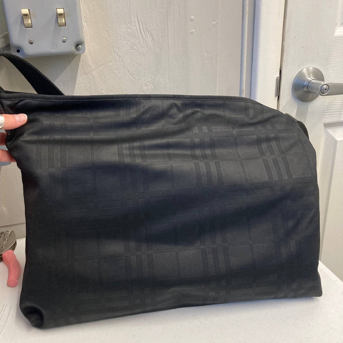 Tote Luxury Designer By Burberry In Black, Size:Large