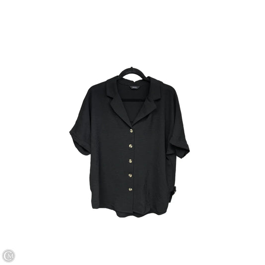 Top Short Sleeve By Dokotoo In Black, Size: L