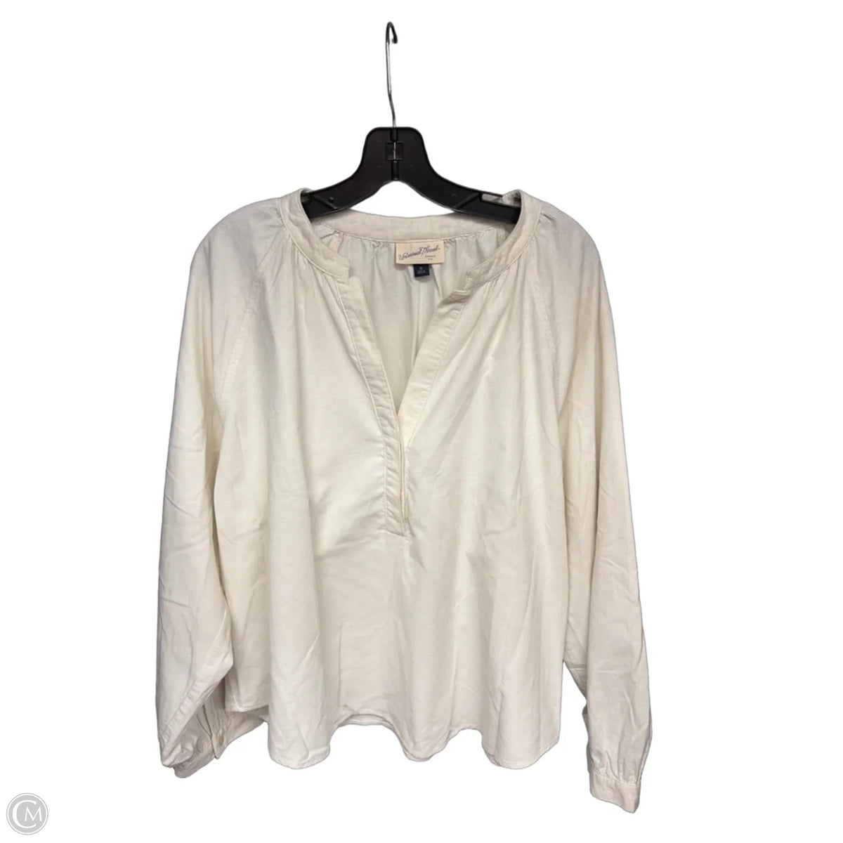 Top Long Sleeve By Universal Thread In White, Size: Xl