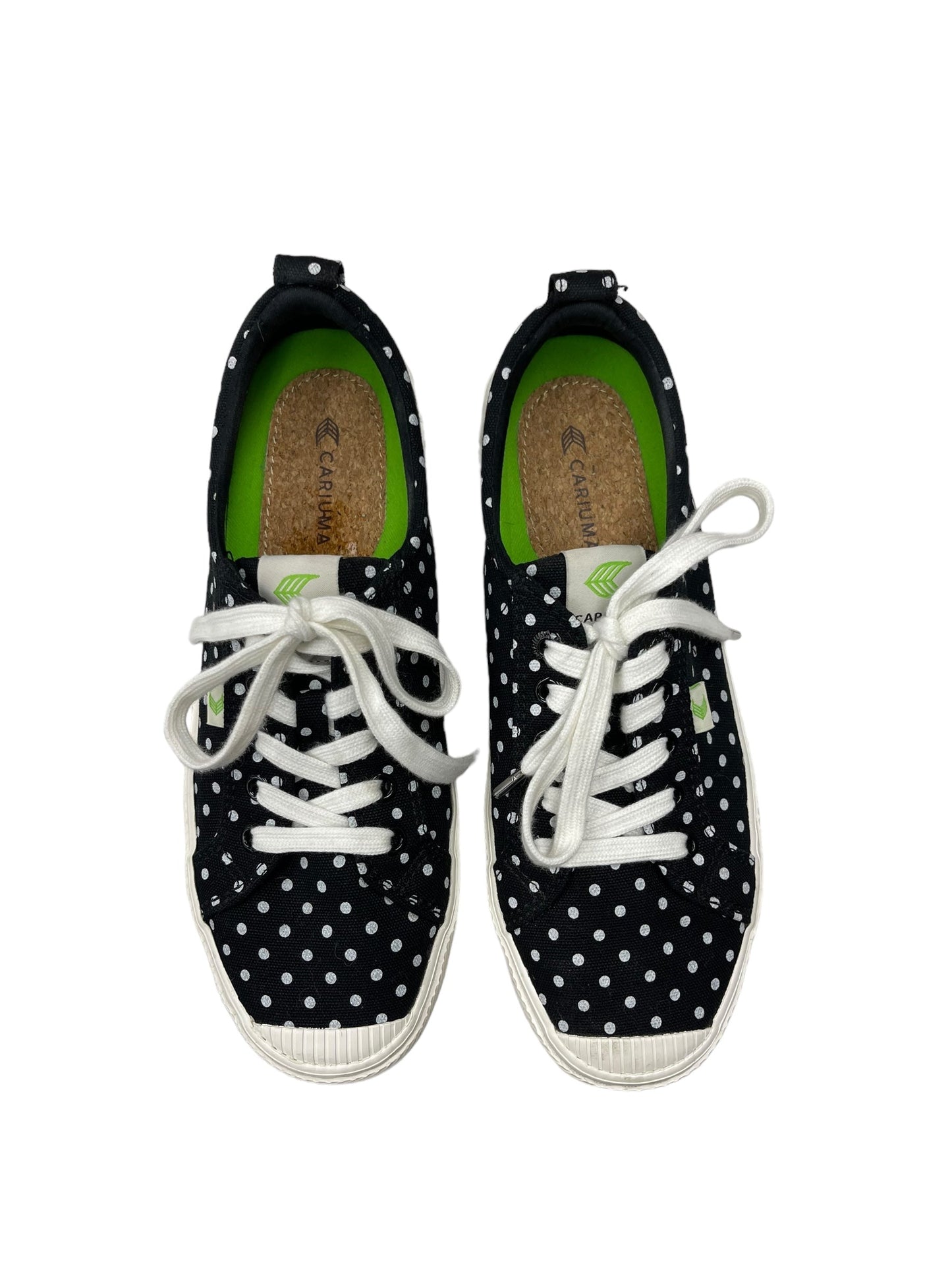 Polkadot Pattern Shoes Sneakers Cariuma, Size 9