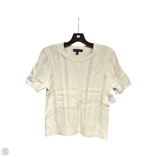 Top Short Sleeve By Banana Republic In Cream, Size: M