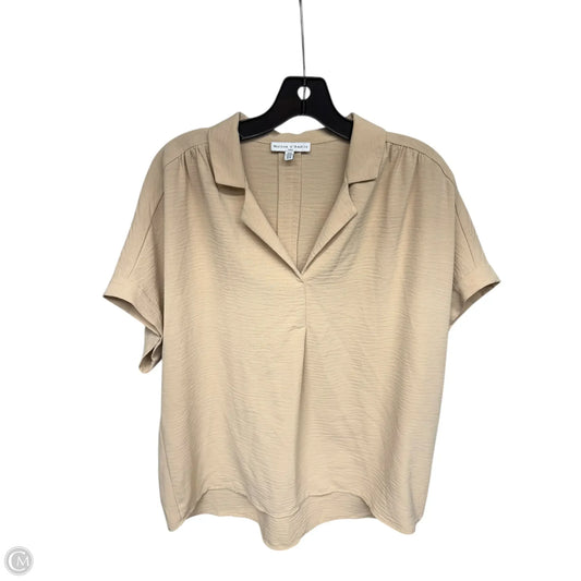 Top Short Sleeve By Maison Damelie In Tan, Size: M