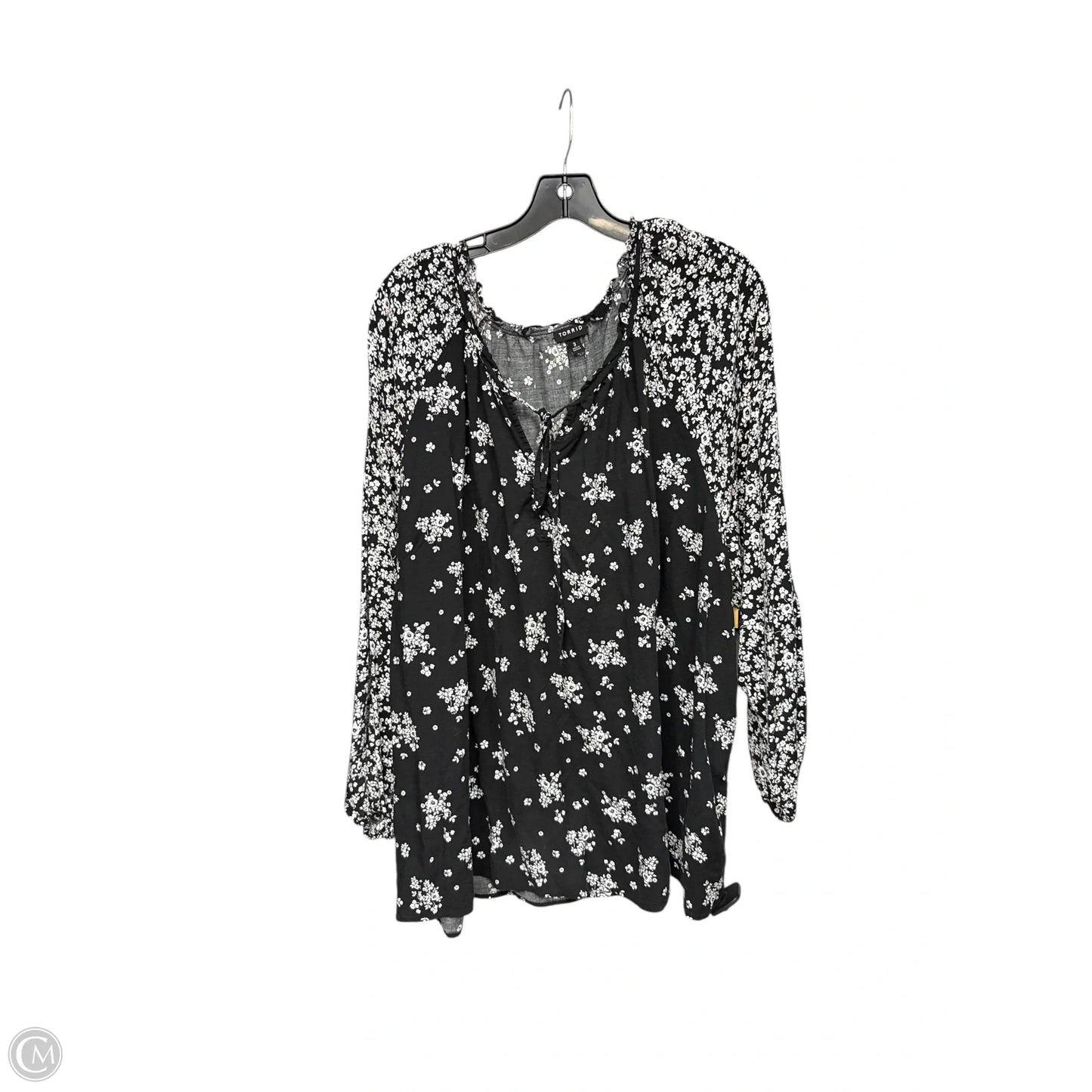 Top Long Sleeve By Torrid In Black & White, Size: 3x