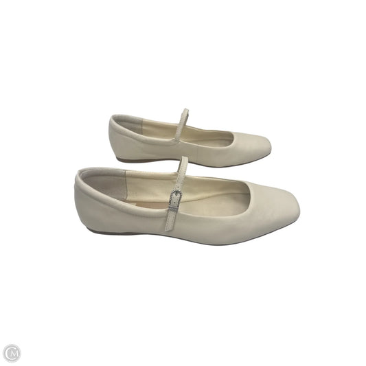 Shoes Flats By Dolce Vita In White, Size: 6