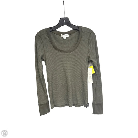 Top Long Sleeve By Treasure And Bond In Green, Size: S
