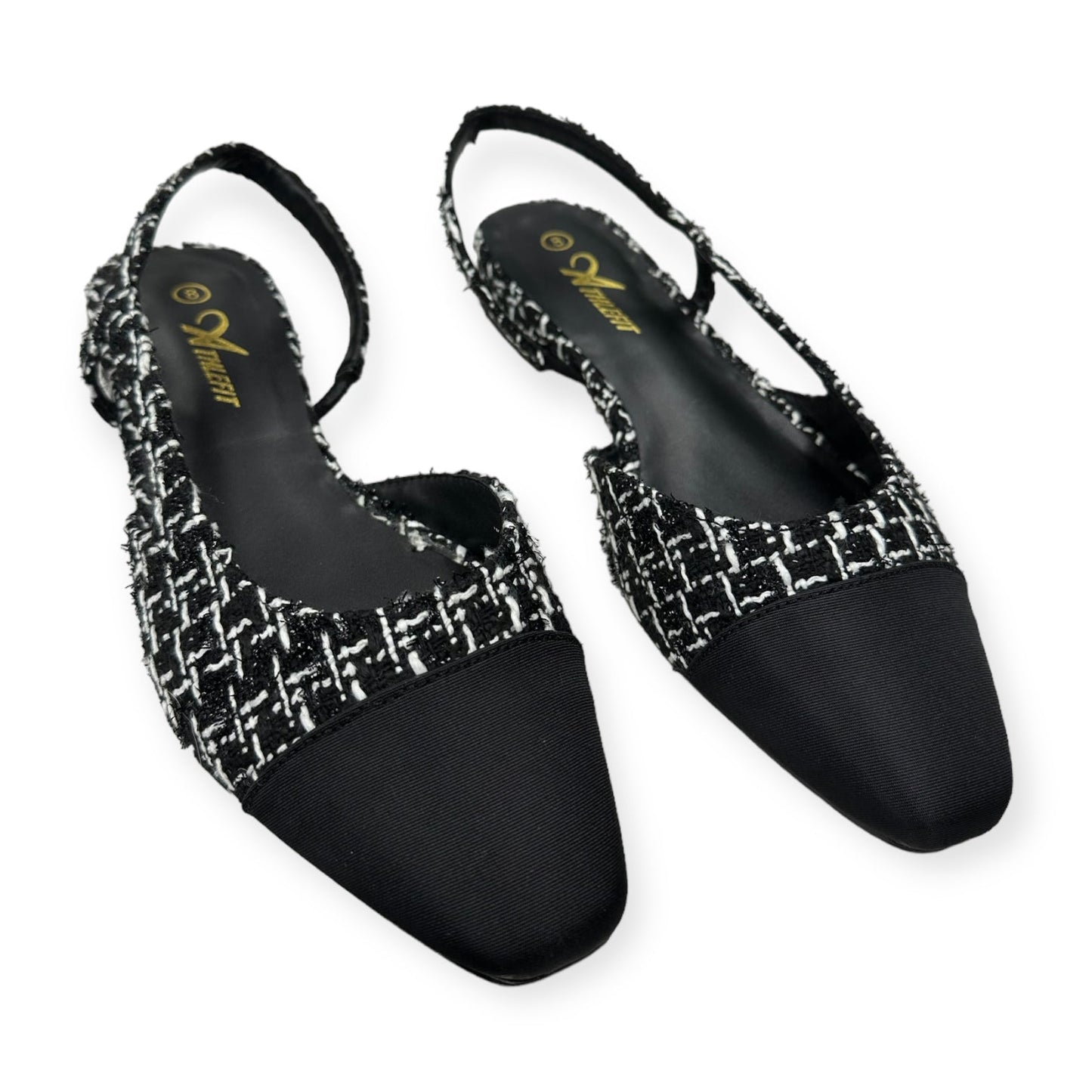 Black & White Sandals Flats Clothes Mentor, Size 8