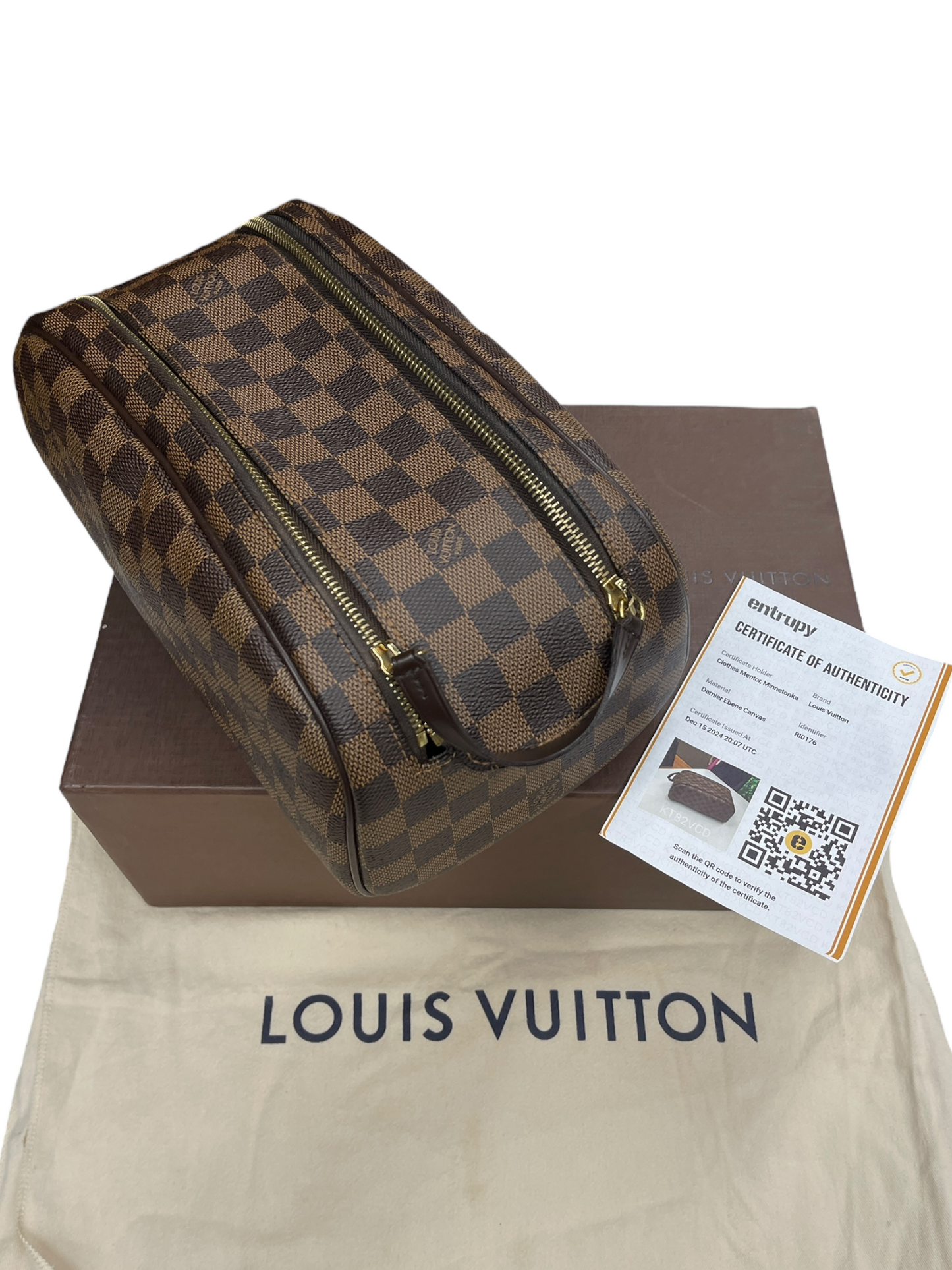 Makeup Bag Designer By Louis Vuitton, Size: Large