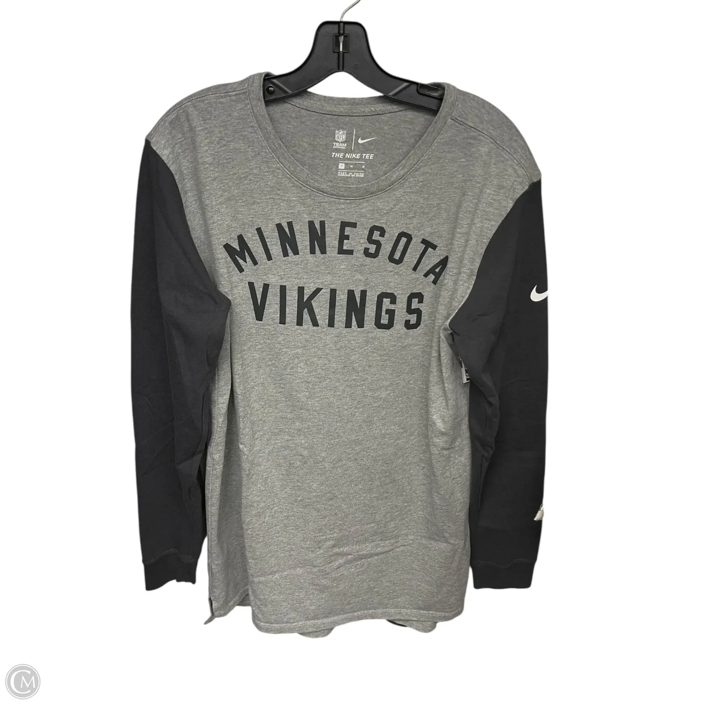 Athletic Top Long Sleeve Crewneck By Nike Apparel In Black & Grey, Size: M