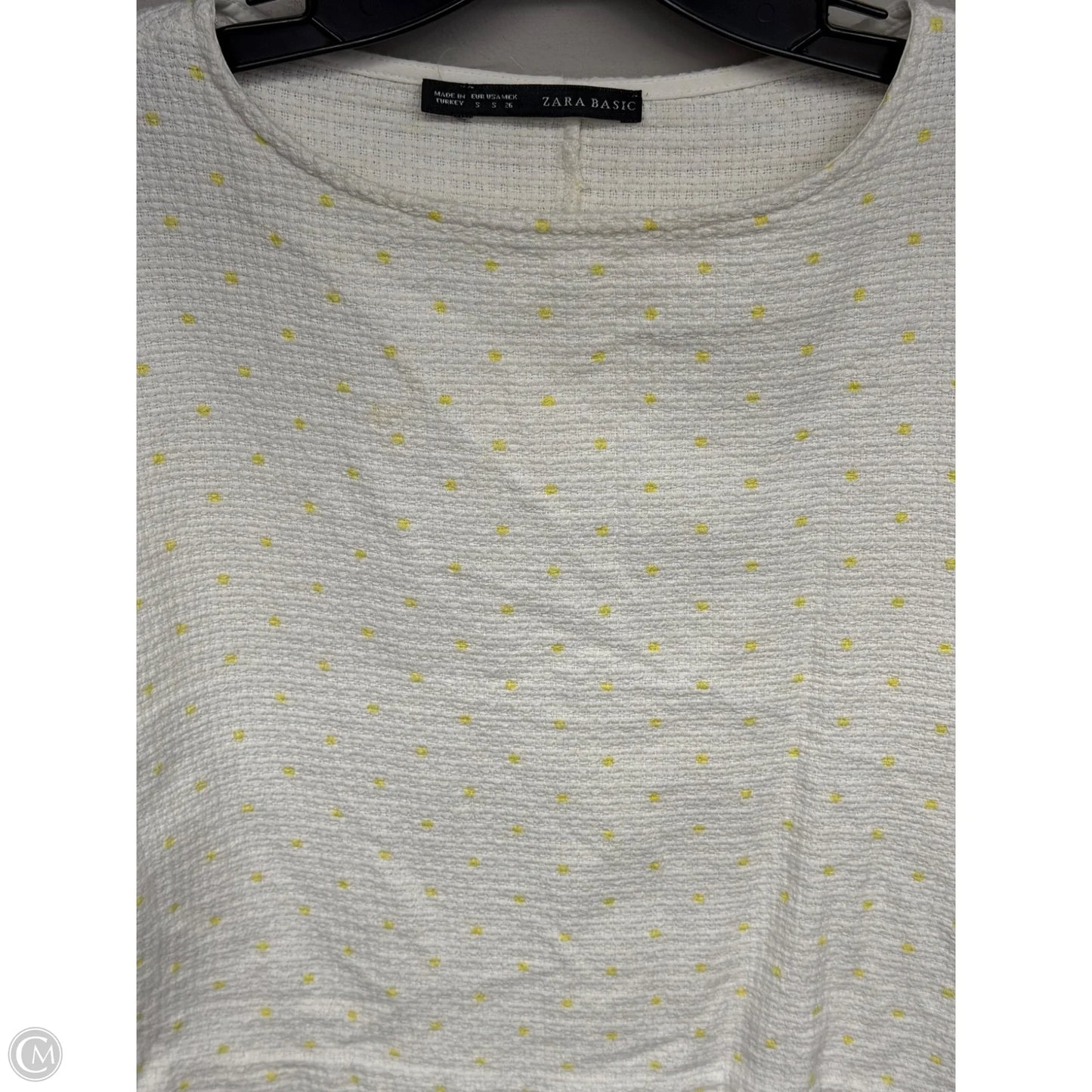Top Short Sleeve By Zara In Polkadot Pattern, Size: S