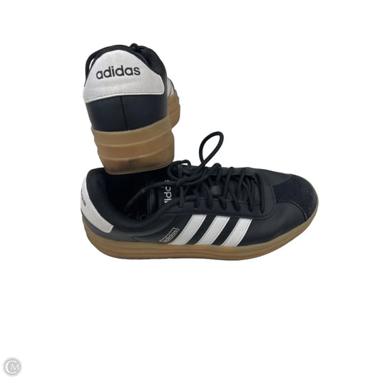 Shoes Athletic By Adidas In Black & White, Size: 7.5