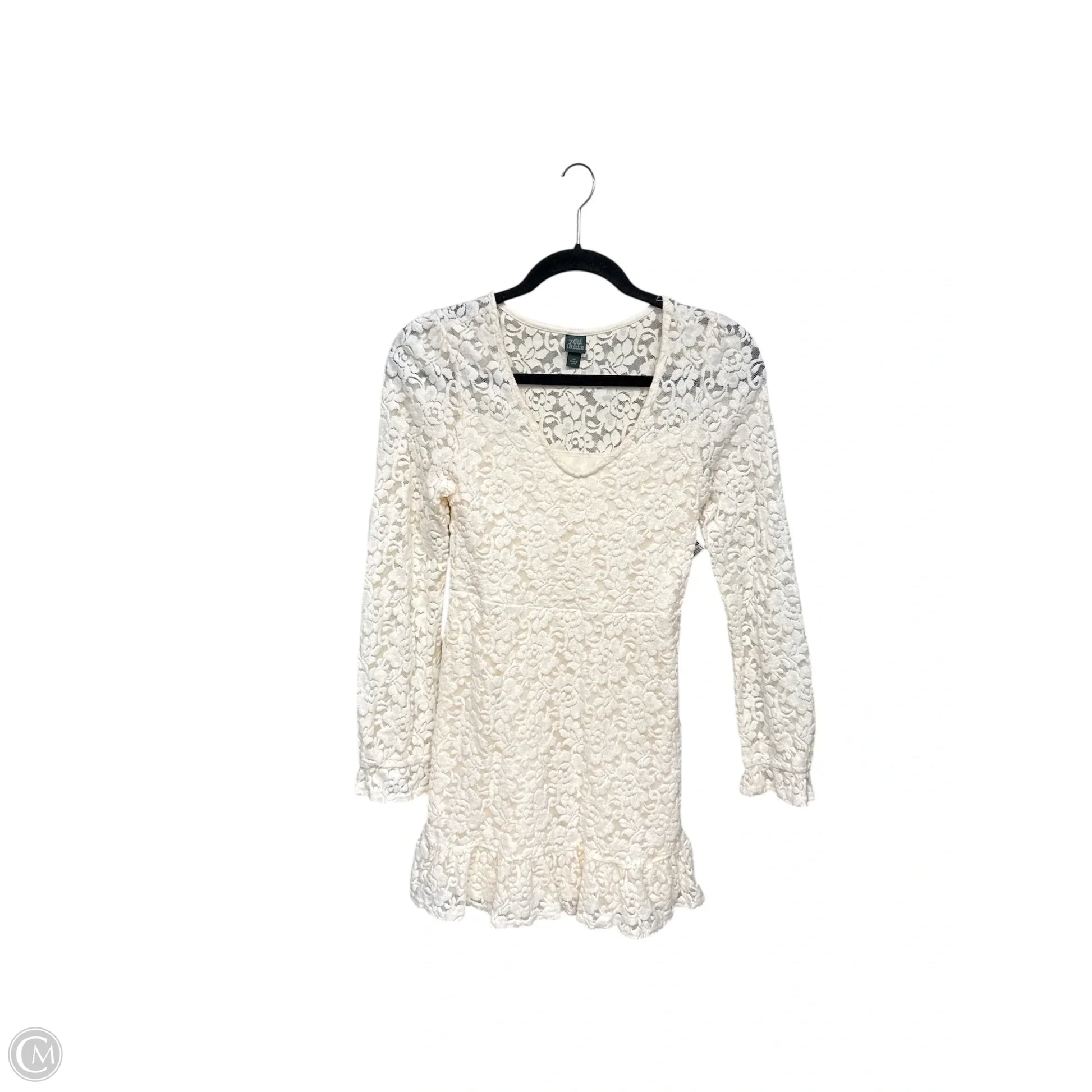 wild fable white dress | Dresses | Flowy Size M Featuring a slight scoop neckline and sleeveless design Wild fable white mini -