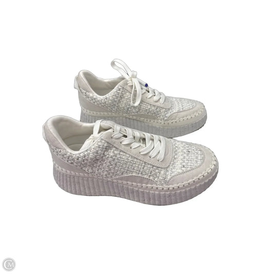 Shoes Sneakers By Universal Thread In Grey, Size: 9.5