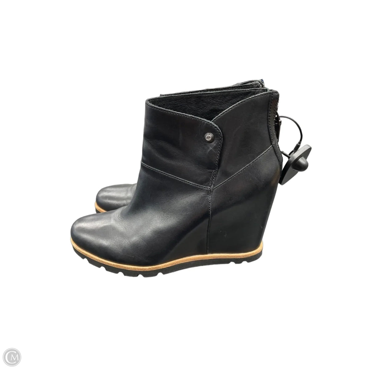 Boots Designer By Ugg In Black, Size: 10